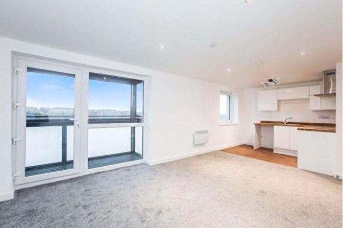 1 Bedroom Flat For Sale In Wheatley Court, Halifax, HX2