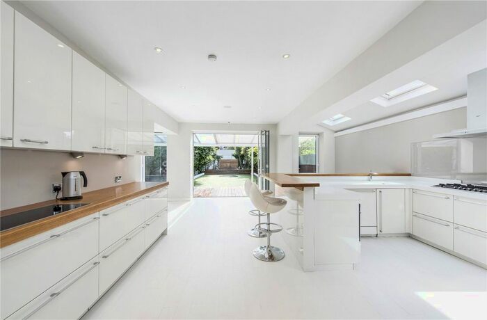 6 Bedroom Semi-Detached House To Rent In Chiswick Lane, Chiswick, London, W4