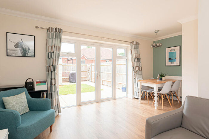 3 Bedroom Semi Detached House For Sale In Leatherhead, KT22