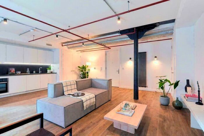 2 Bedroom Apartment To Rent In Nether St, London, N12