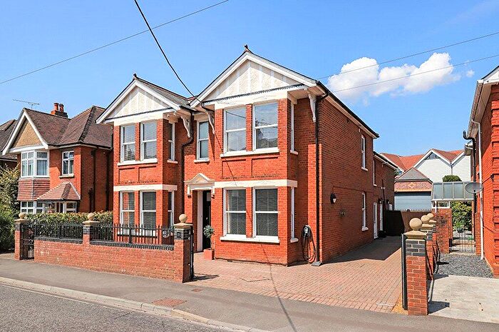 6 Bedroom Detached House For Sale In Station Road, Romsey, Hampshire, SO51