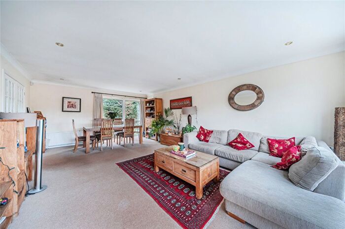 5 Bedroom Detached House For Sale In Chesterfield Drive, Sevenoaks, Kent, TN13