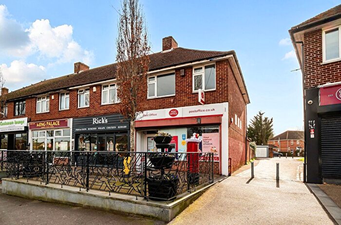 2 Bedroom Flat For Sale In Coronation Parade, Hamble, Southampton, Hampshire, SO31