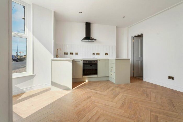 1 Bedroom Flat To Rent In Borth, SY24