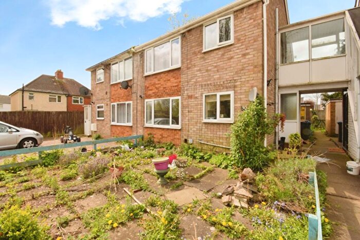 2 Bedroom Maisonette For Sale In Deegan Close, Lower Stoke, Coventry, CV2