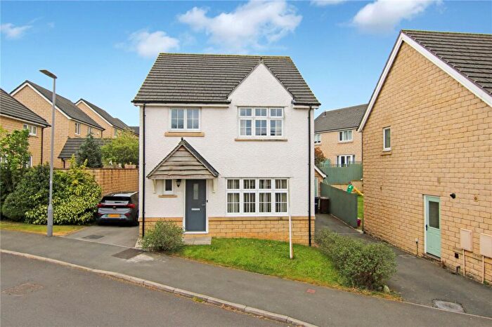 4 Bedroom Detached House For Sale In Hawthorne Road, Steeton, BD20