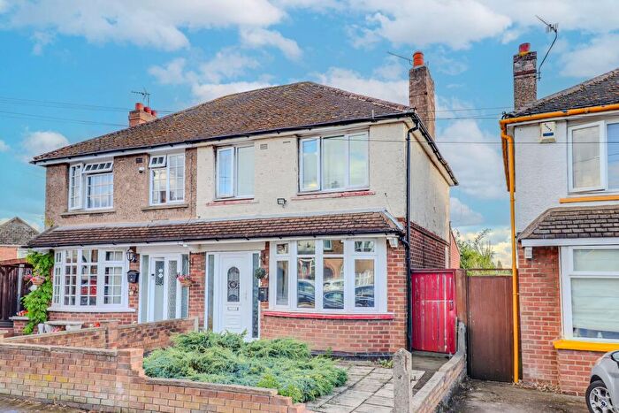 2 Bedroom Semi-Detached House For Sale In Savernake Road, Leicester, LE4