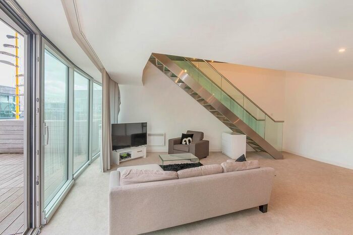 2 Bedroom Flat To Rent In Rotunda, New Street, B2