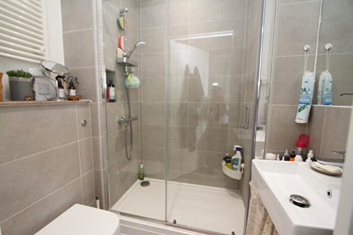 1 Bedroom Apartment For Sale In Upperton Road, Eastbourne, BN21