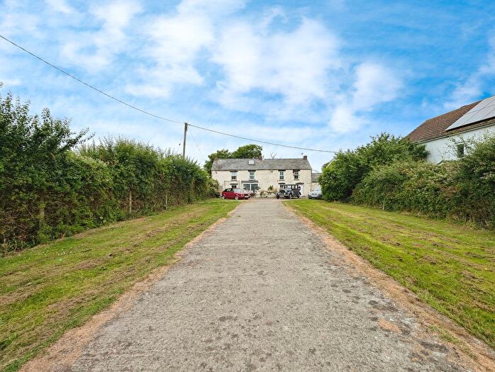 5 Bedroom Country House For Sale In Goldcliff Road., Newport, NP18