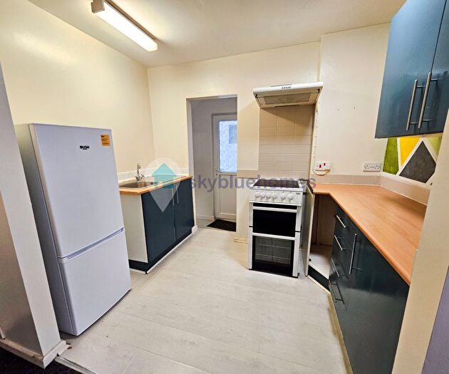 2 Bedroom Flat To Rent In Avenue Road Extension, Leicester, LE2