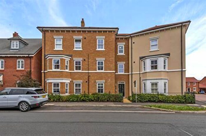 2 Bedroom Flat To Rent In Anglia Way, Great Denham, Bedford, MK40