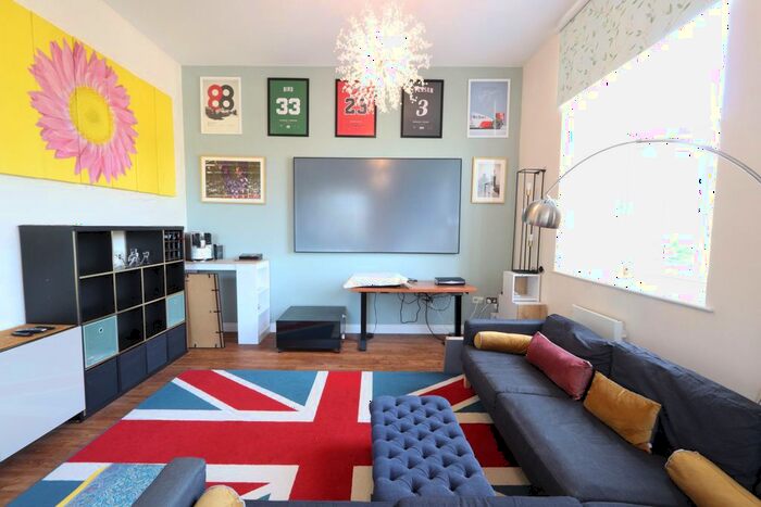 2 Bedroom Flat To Rent In Flat, Muller House, Ashley Down Road, Bristol, BS7