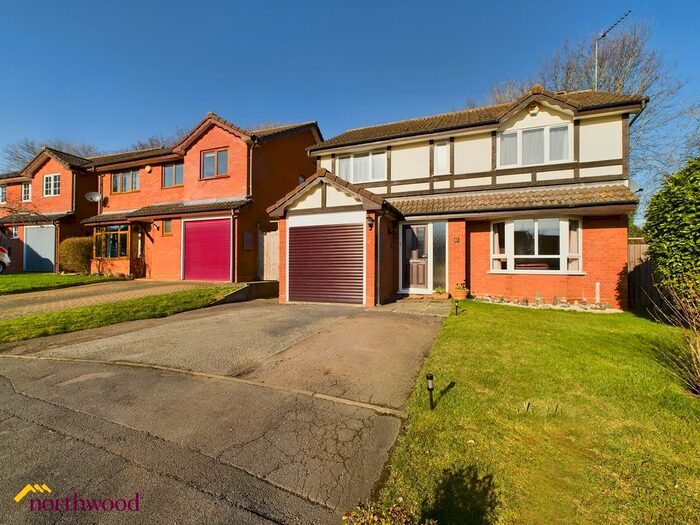 4 Bedroom Detached House To Rent In Powys Grove, Banbury, OX16