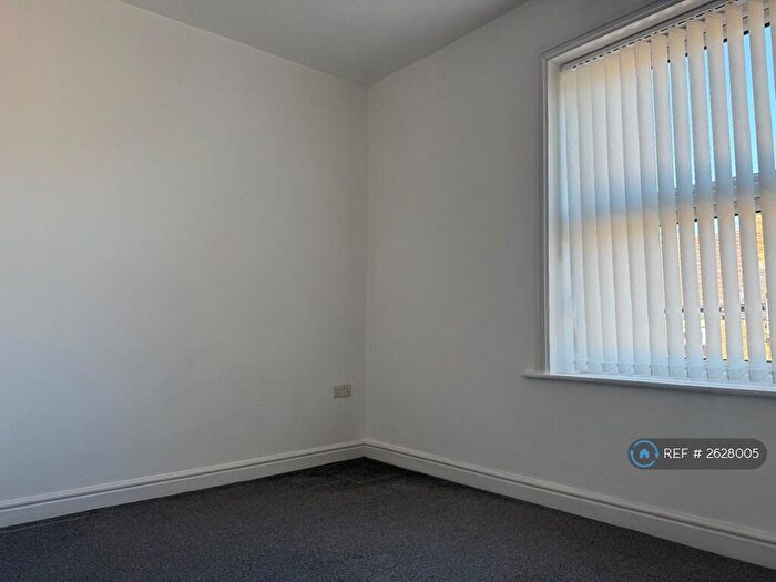 2 Bedroom Terraced House To Rent In Johnson Terrace, Morley, Leeds, LS27