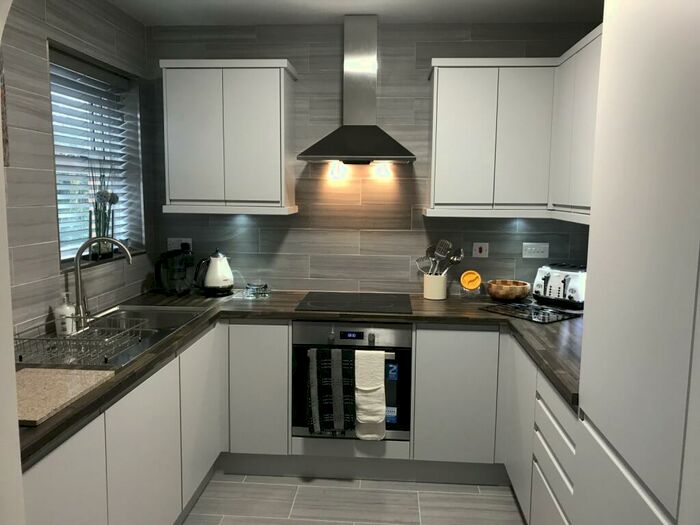 2 Bedroom Flat To Rent In Royale Place, Nuneaton, CV11