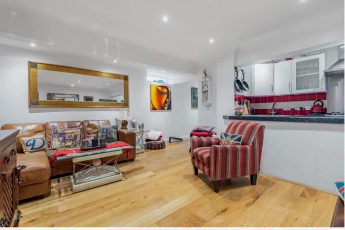 2 Bedroom Flat To Rent In Matheson Road, London, W14