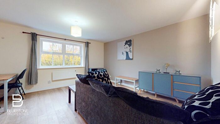 2 Bedroom Flat To Rent In Massingberd Way, London, SW17