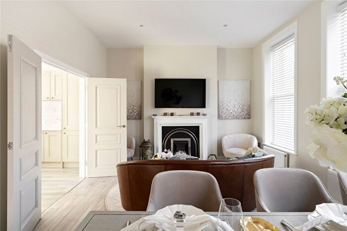 5 Bedroom Terraced House For Sale In Mozart Street, London, W10