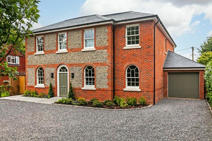 4 Bedroom Detached House For Sale In The Barns At Church Farm, Sparsholt, Winchester, SO21