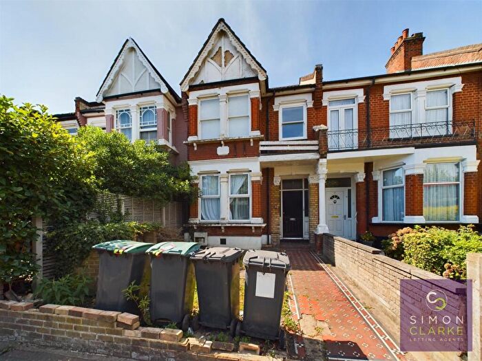 2 Bedroom Flat To Rent In Bruce Grove, Tottenham, N17