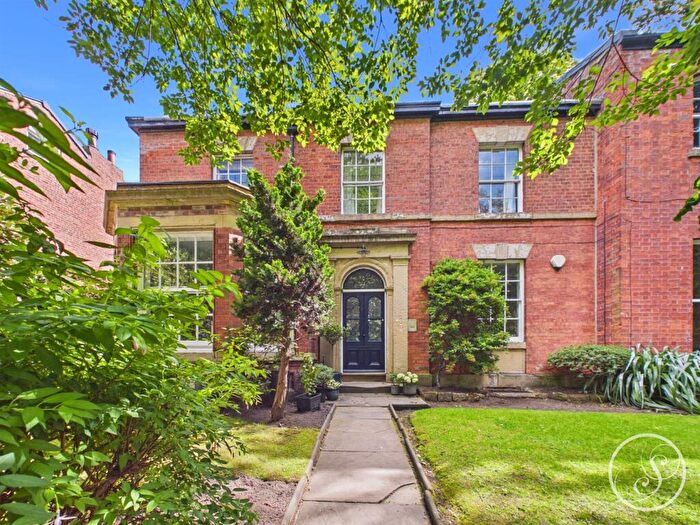 2 Bedroom Flat For Sale In Harrogate Road, Chapel Allerton, Leeds, LS7