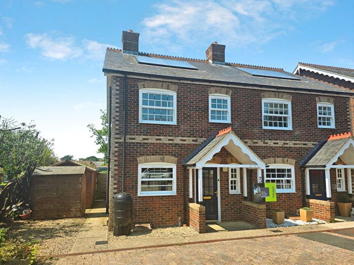 3 Bedroom Semi-Detached House For Sale In High Street, Freshwater, Isle Of Wight, PO40