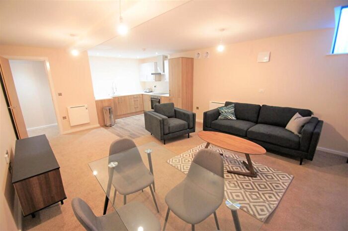 2 Bedroom Apartment To Rent In The Cartwright, Spinners Mill, M4