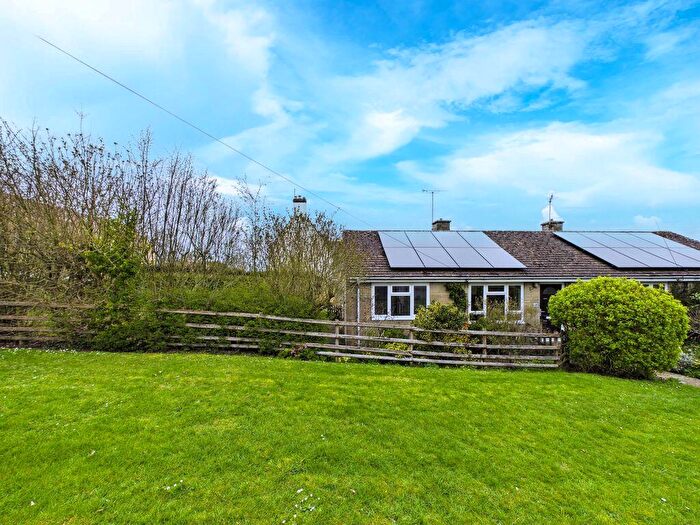 1 Bedroom Semi-Detached Bungalow For Sale In Valley View, Cheltenham, GL54