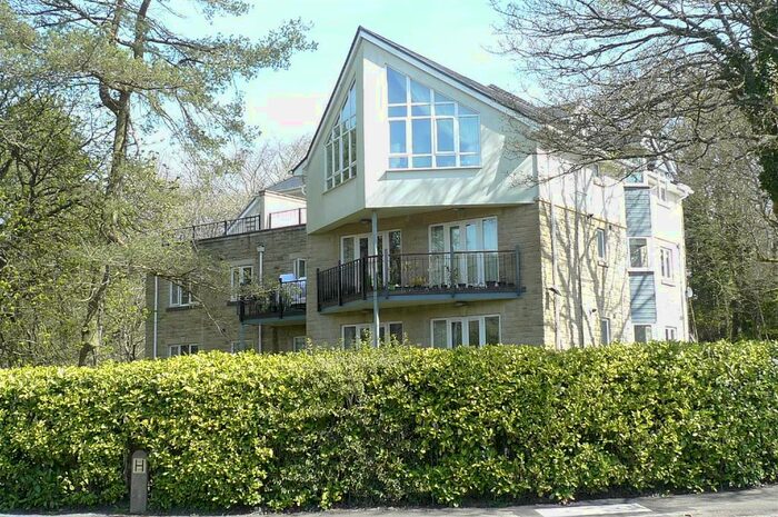 3 Bedroom Flat To Rent In Brown Edge Road, Buxton, SK17