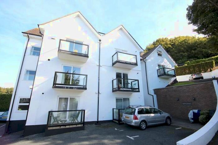 2 Bedroom Flat To Rent In Higher Erith Road, Torquay, TQ1