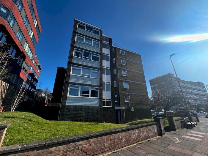 Studio To Rent In Upperton Road, Eastbourne, BN21