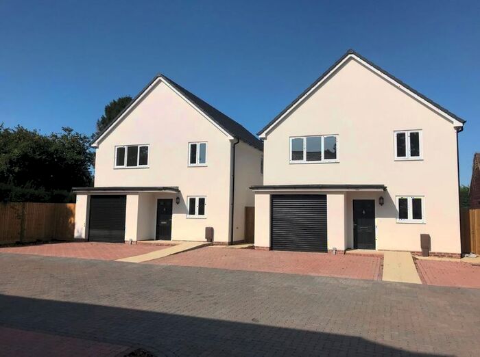 4 Bedroom Detached House To Rent In Progress Close, Walberton, Arundel, BN18