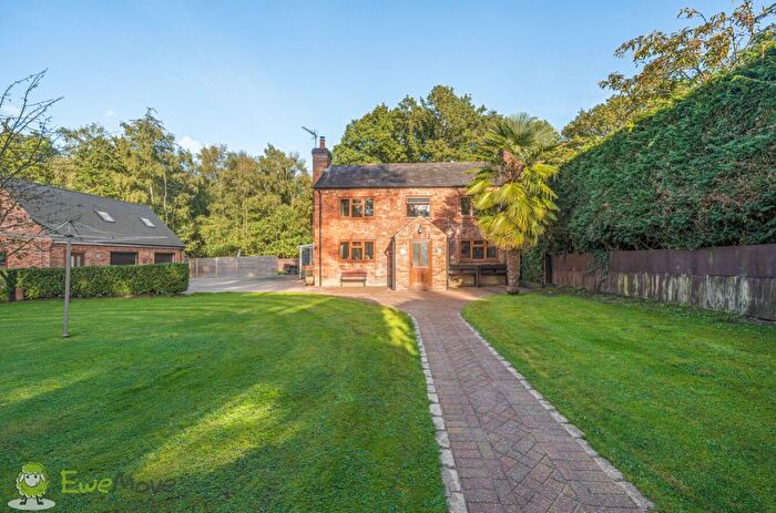 3 Bedroom Semi-Detached House For Sale In Aldermaston Road, Monk Sherborne, Tadley, Hampshire, RG26