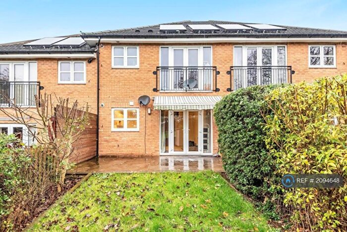 1 Bedroom Flat To Rent In Park Lodge, Harrow, HA1