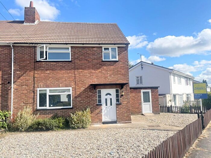 3 Bedroom Semi-Detached House For Sale In Coldnailhurst Avenue, Braintree, CM7