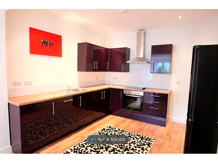 6 Bedroom Semi-Detached House To Rent In Fitzroy St, Cardiff, CF24