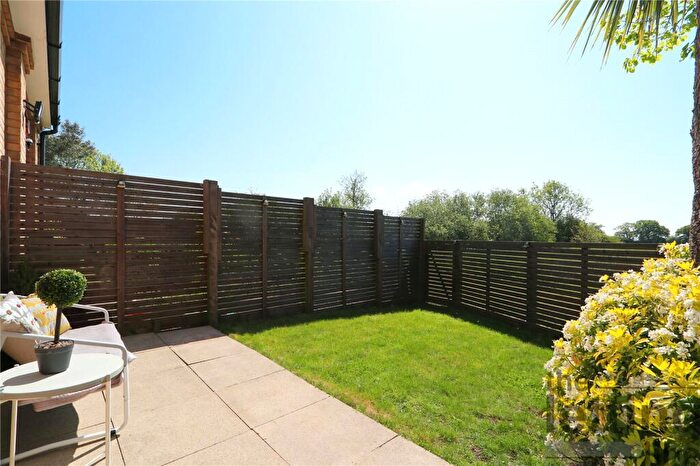 1 Bedroom Apartment To Rent In Orchid Close, Goffs Oak, Waltham Cross, EN7