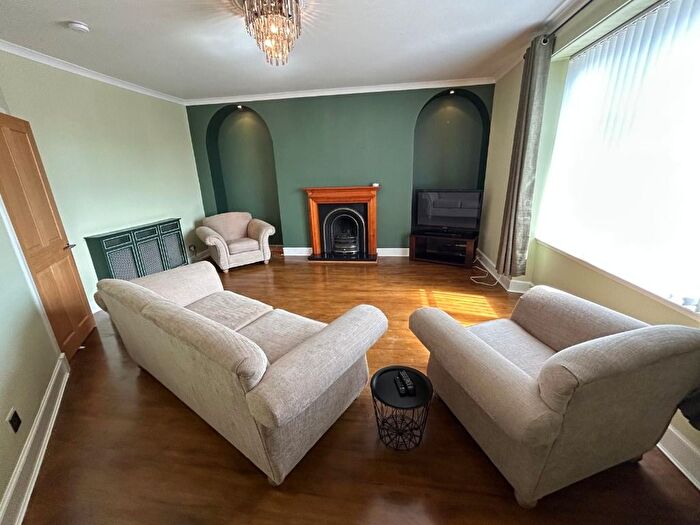 3 Bedroom Flat To Rent In Balgownie Crescent, Bridge Of Don, Aberdeen, AB23