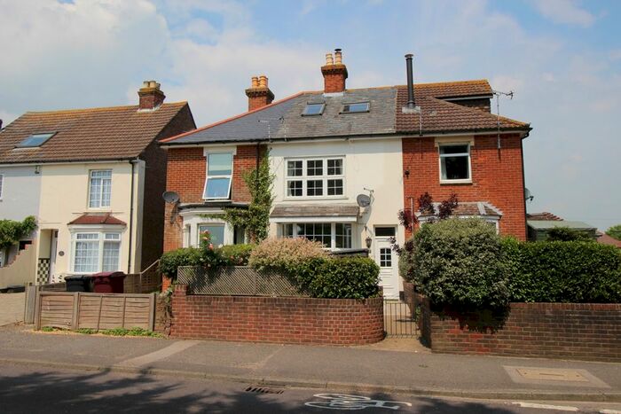 2 Bedroom Flat To Rent In Main Road, Emsworth, Hants, PO10