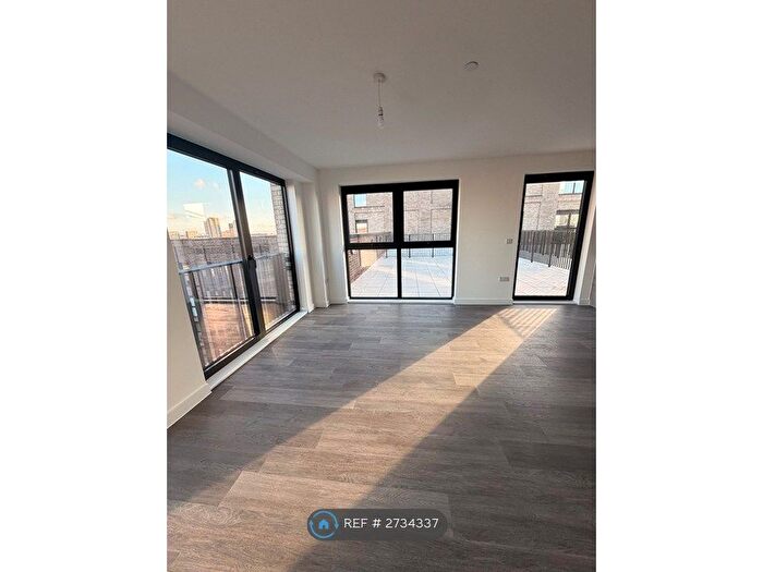 1 Bedroom Flat To Rent In Ordsall Lane, Manchester, M5