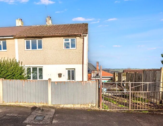 3 Bedroom Semi Detached House For Sale In Devon Drive, Brimington, Chesterfield, S43