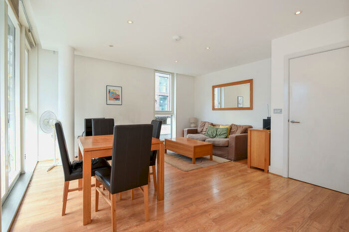 1 Bedroom Flat To Rent In Times Square, London, E1