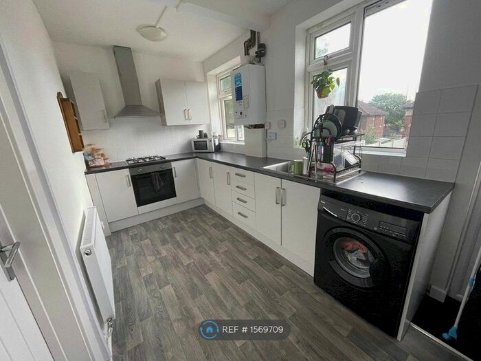 3 Bedroom Terraced House To Rent In Aldercroft Avenue, Bolton, BL2