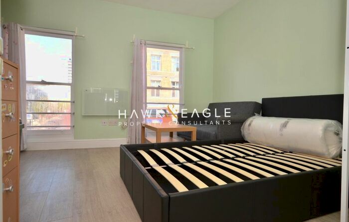 Studio To Rent In Commercial Road, London, E1