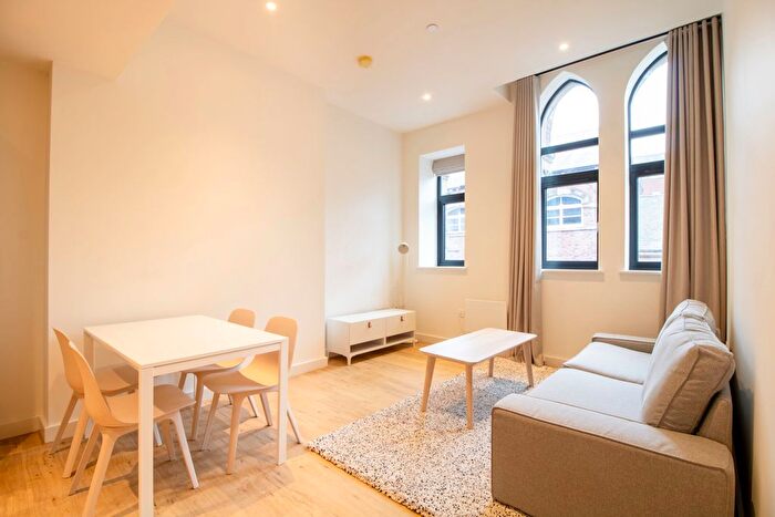 1 Bedroom Flat To Rent In York Place, Leeds, LS1