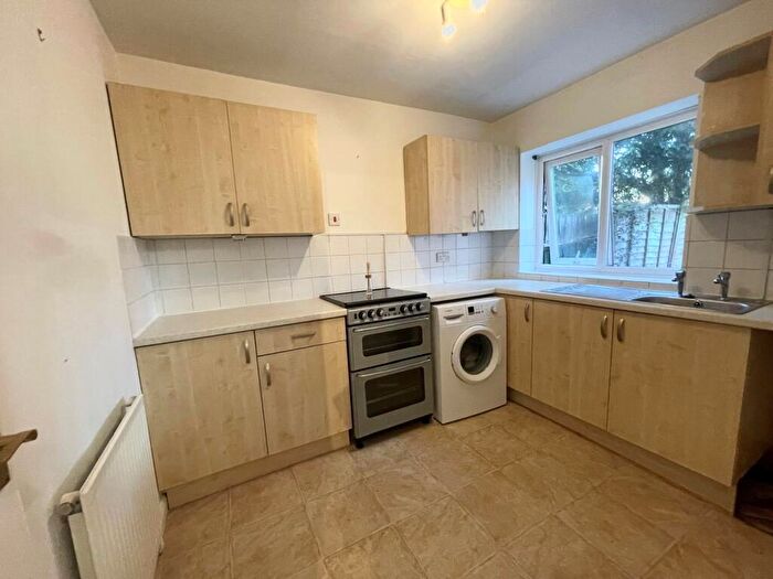 1 Bedroom Flat To Rent In Pitmaston Road, Hall Green, B28