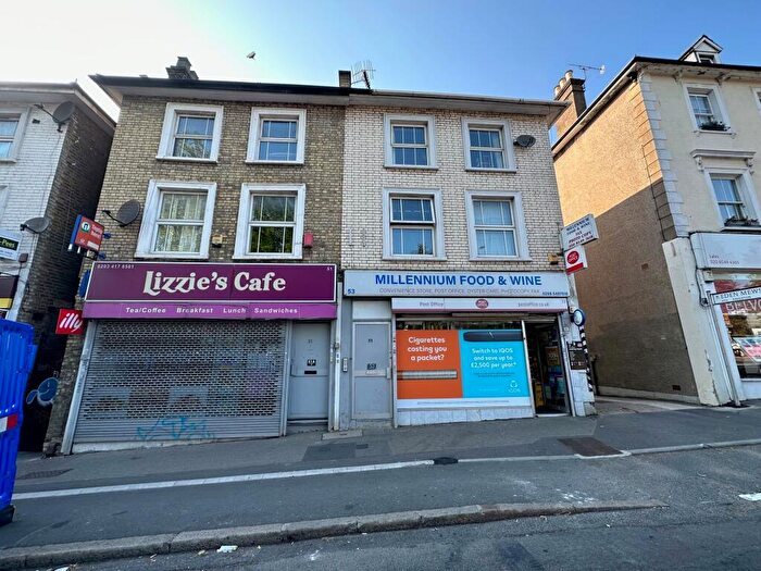 2 Bedroom Flat To Rent In Kingston Hill, Kingston, KT2