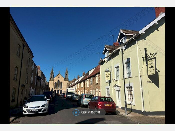 1 Bedroom Flat To Rent In Trinity Street, Frome, BA11