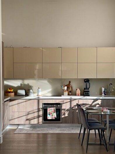 1 Bedroom Flat To Rent In Market Place, Brentford, TW8